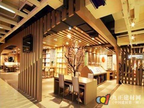 业界看衰 家居卖场真的走不动了？
