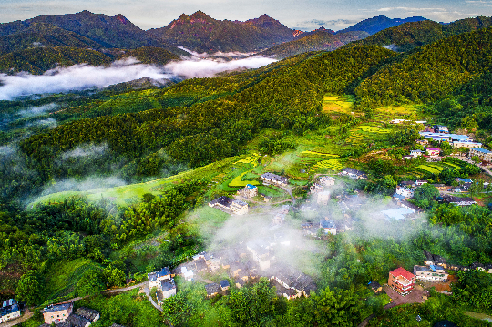 小山村.jpg
