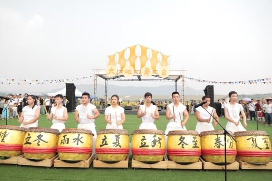 以大地艺术为国庆献礼，深圳光明小镇绿色发展业态显雏形