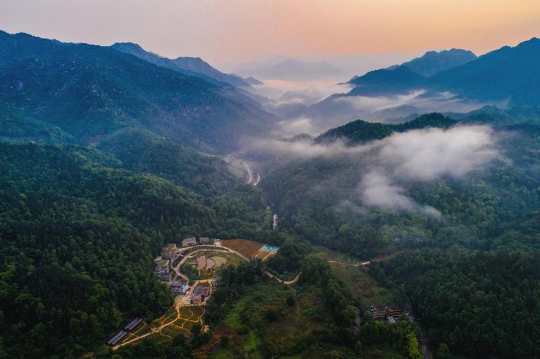 林树城摄，车八岭.jpg