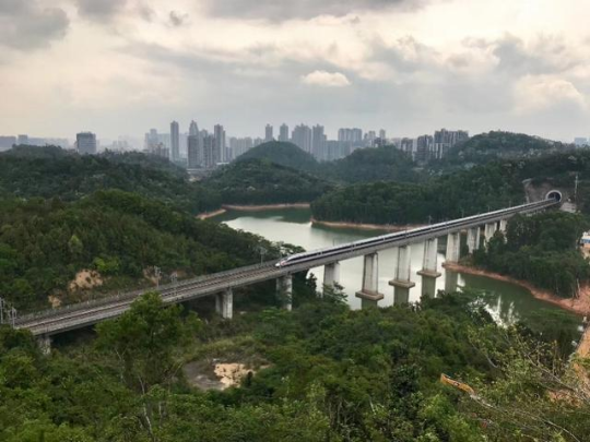 深圳将整合品牌绿道线路、制定设置标准，完善市政道路接驳线路