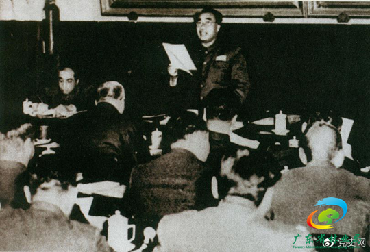 1953年12月7日，朱德在全国军事系统党的高级干部会议上致开幕词。